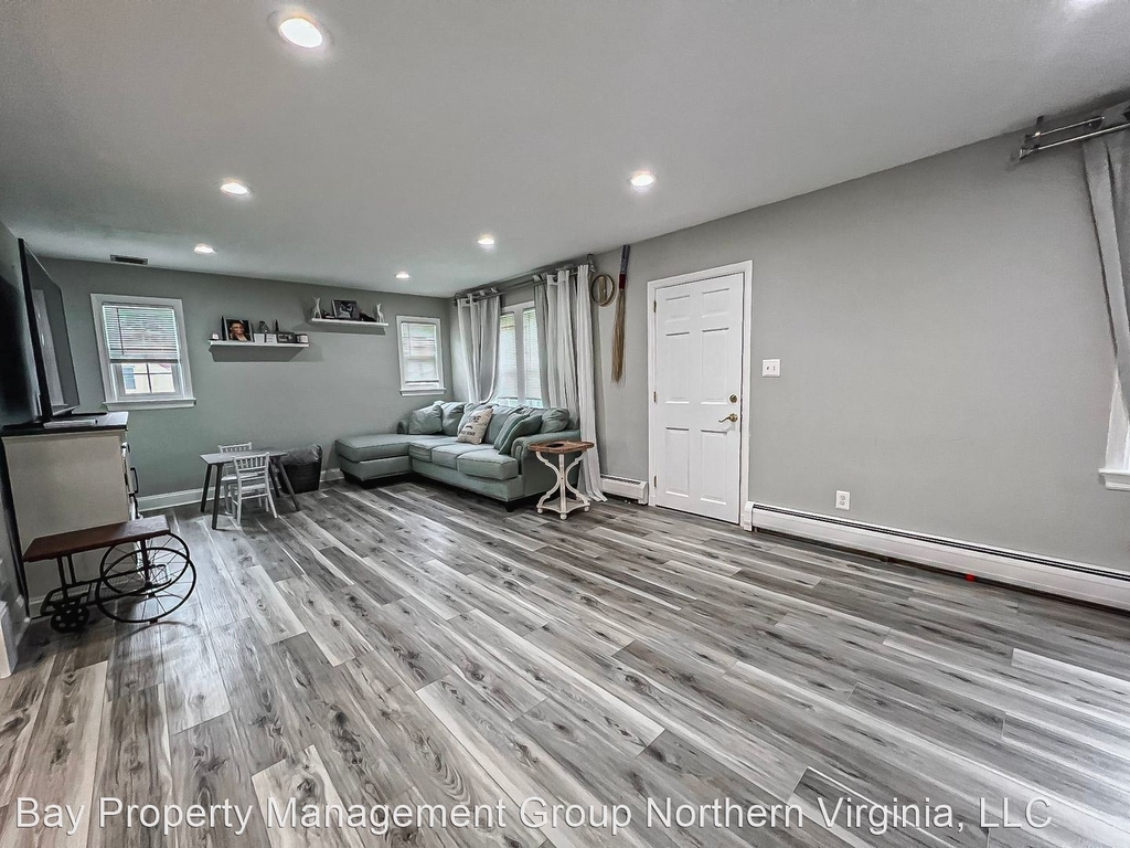 3529 Woodburn Rd - Photo 1