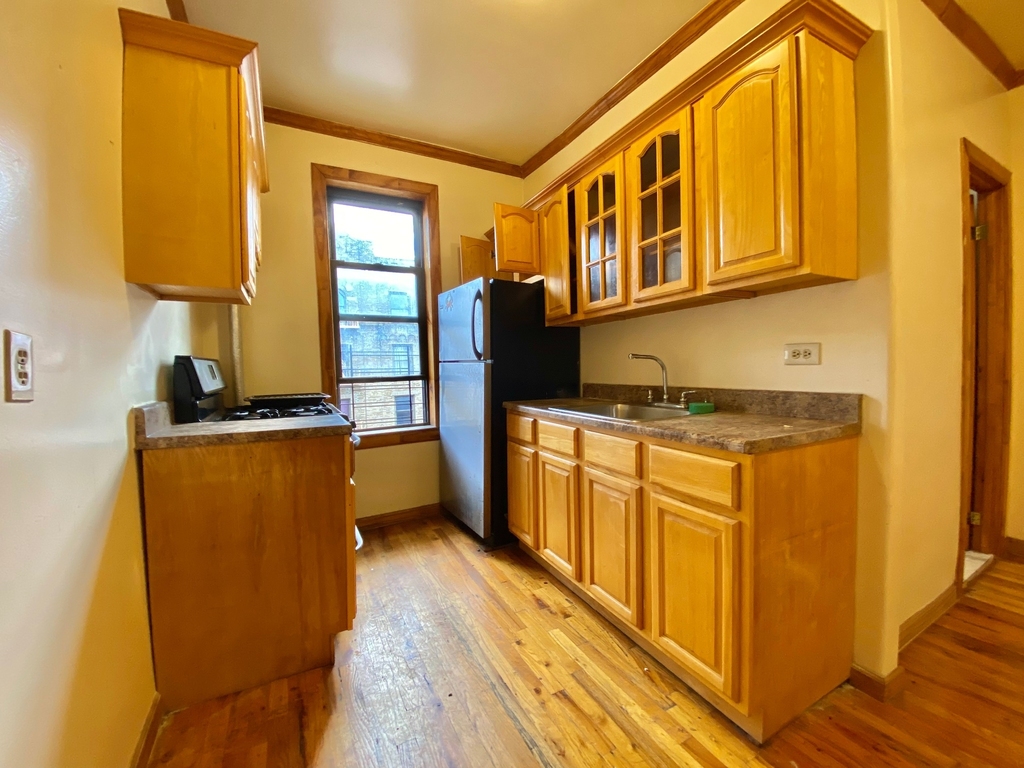 281 Crown Street - Photo 5