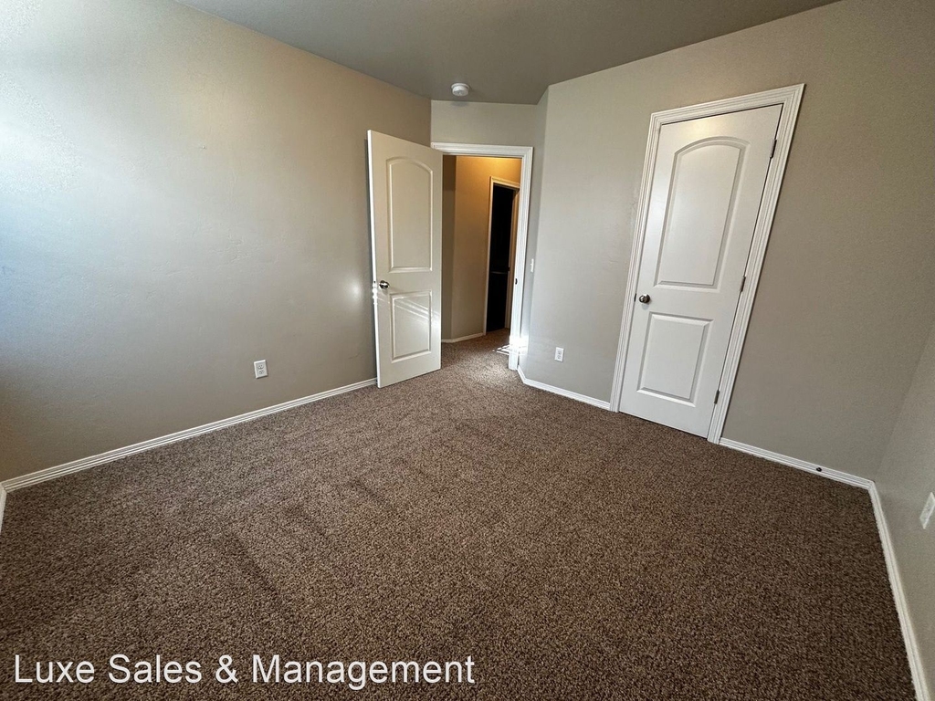 2408 Alta Vista Ln - Photo 24