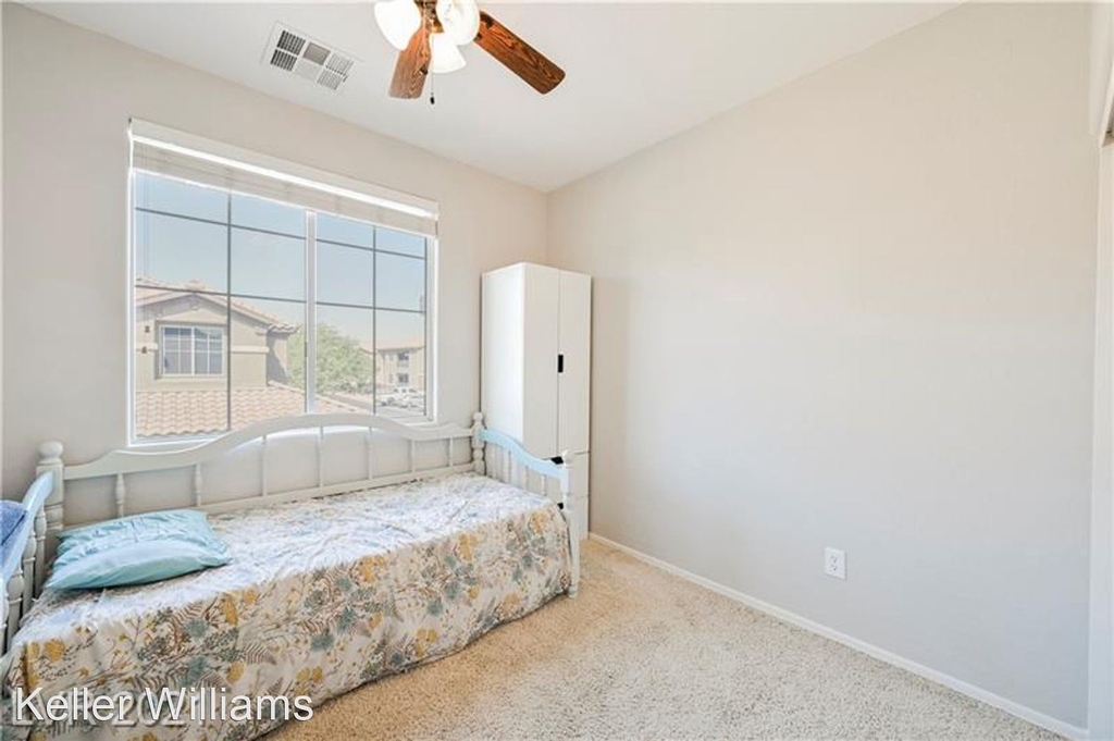 6868 Sky Pointe Drive Unit #2051 - Photo 5