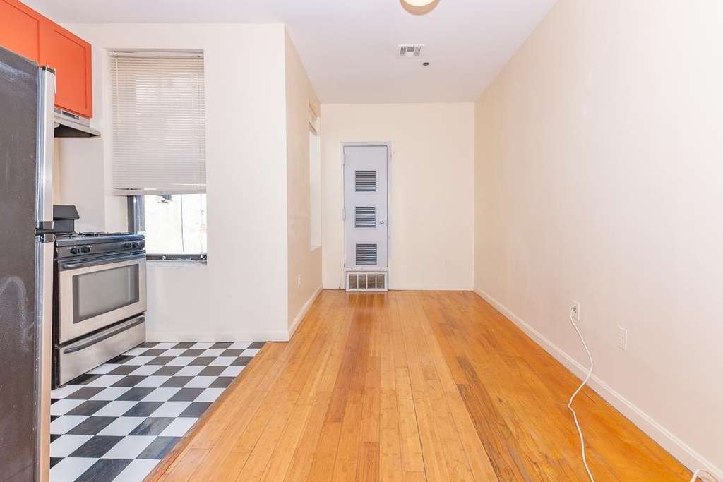 1496 Bushwick Avenue - Photo 5