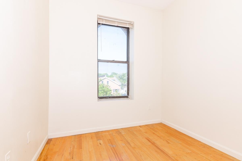 1496 Bushwick Avenue - Photo 2