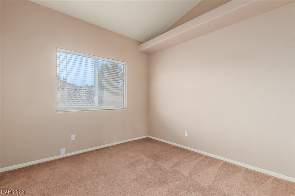 981 Upper Meadows Place - Photo 31