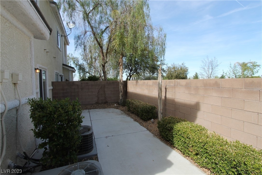 2568 Diplomacy Pointe Court - Photo 2