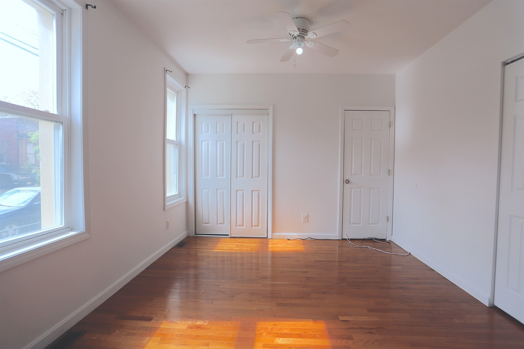 195 Webster Ave - Photo 4