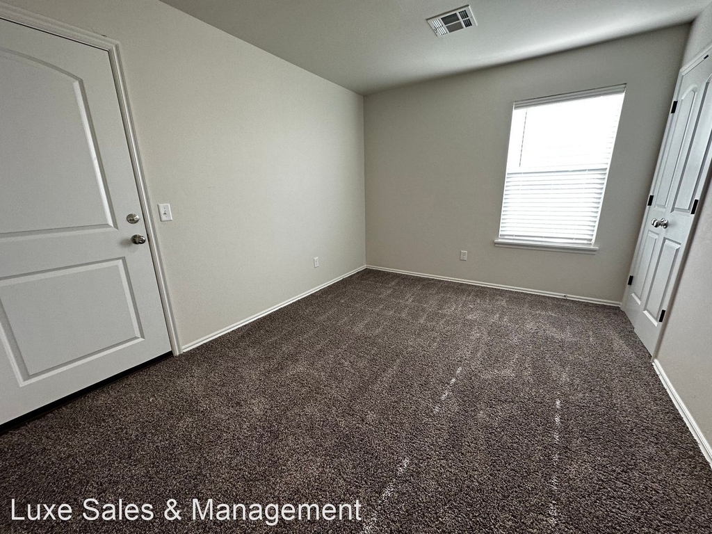 10810 Nw 119th Place - Photo 29