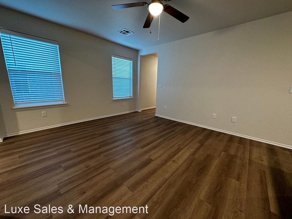 10810 Nw 119th Place - Photo 5