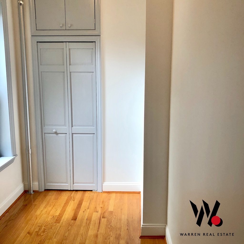 202 East 6 Street - Photo 5