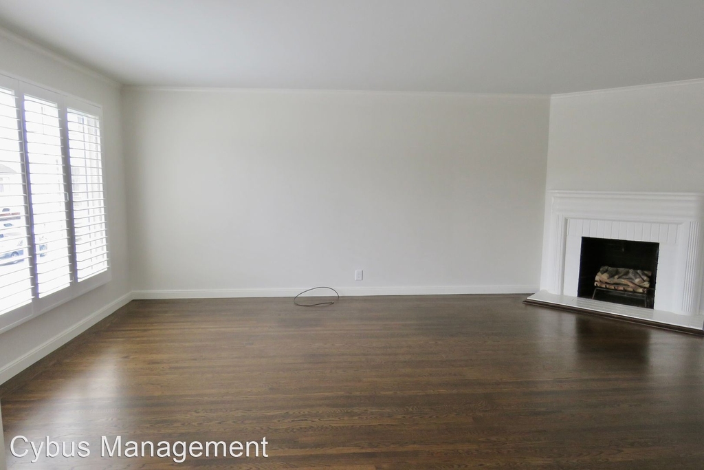 2086 23rd Avenue - Photo 2