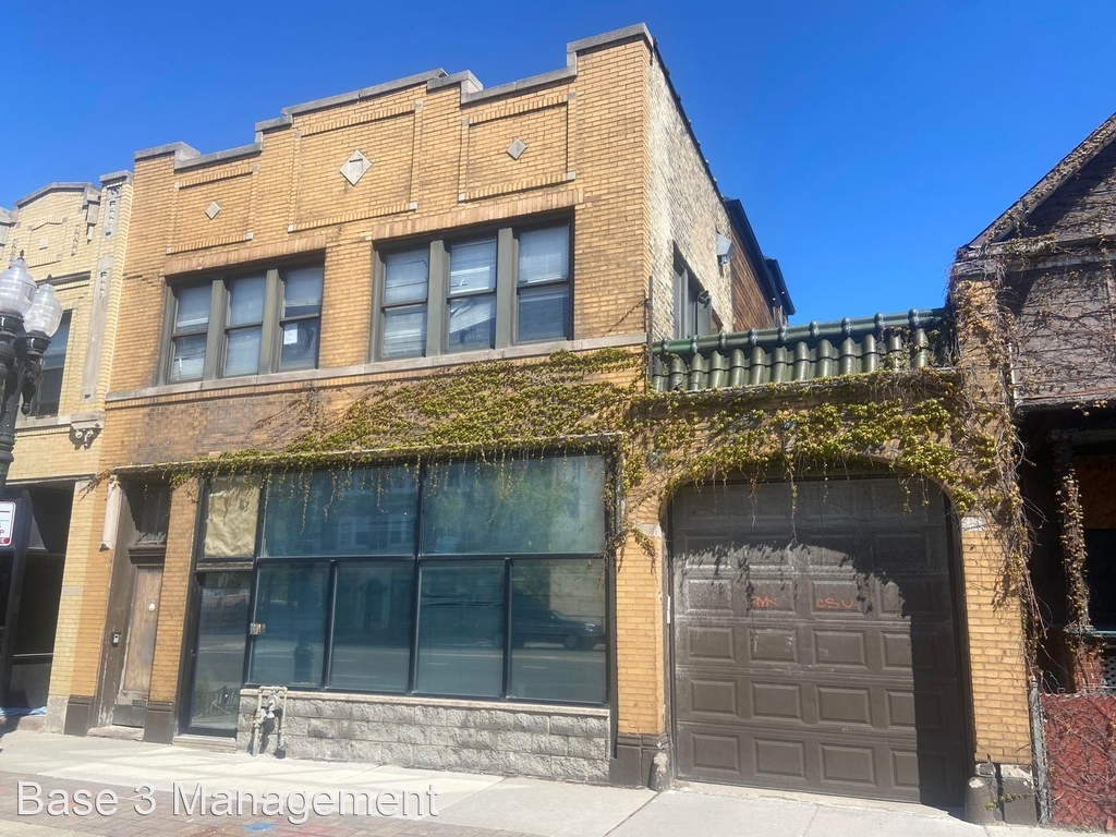 2050 W Irving Park Rd - Photo 0