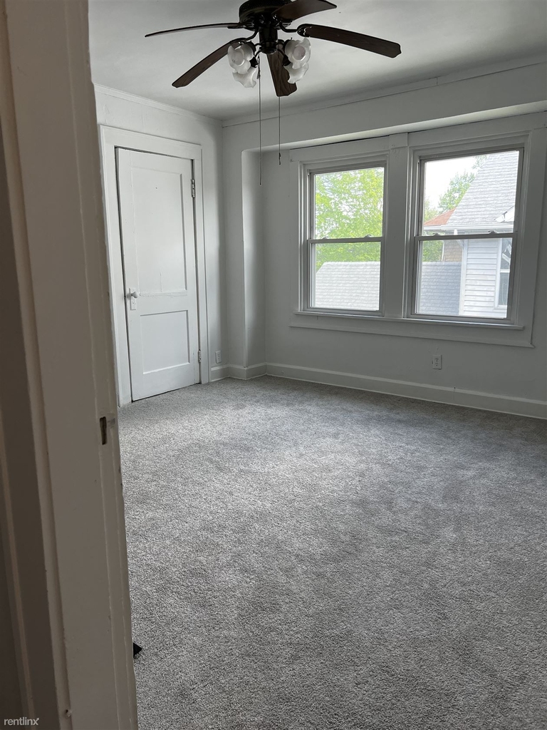 3127 North Kenwood Avenue - Photo 5