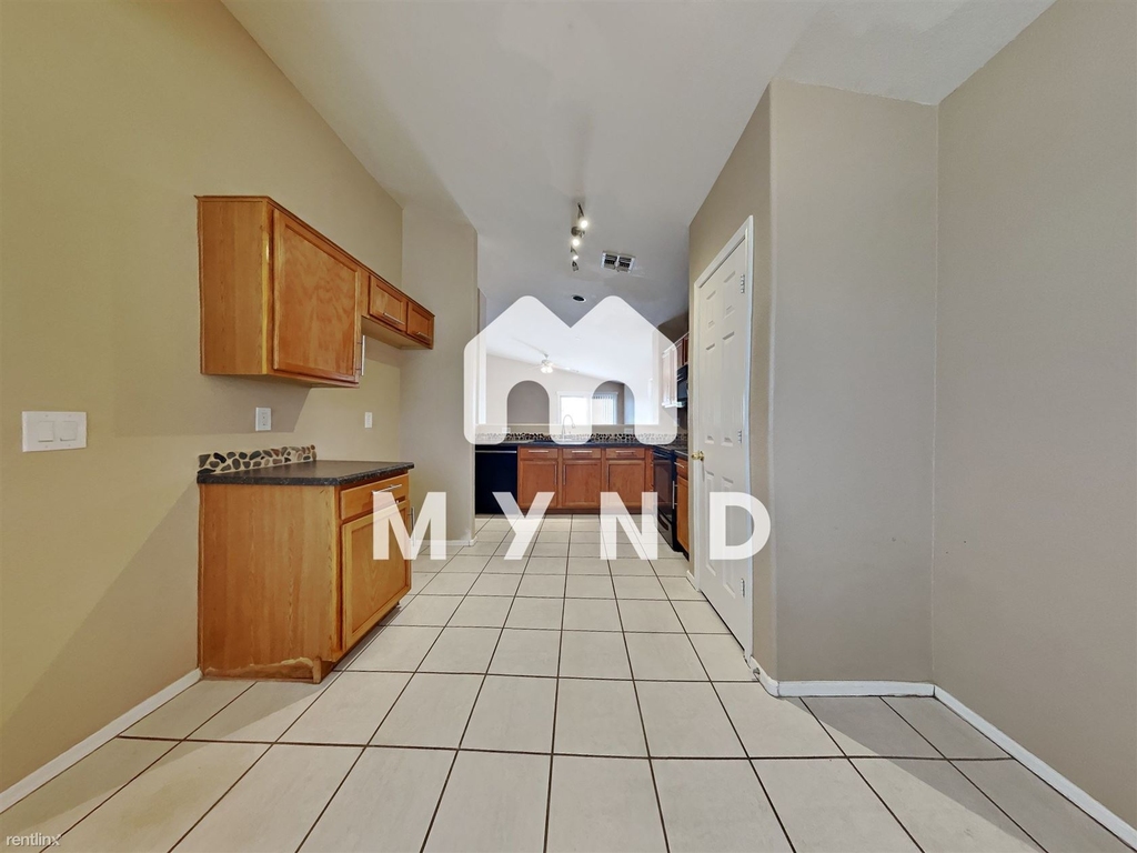 1016 W 23rd Ct - Photo 11