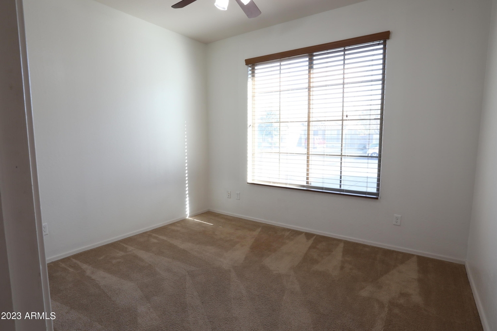 15988 W Yavapai Street - Photo 6