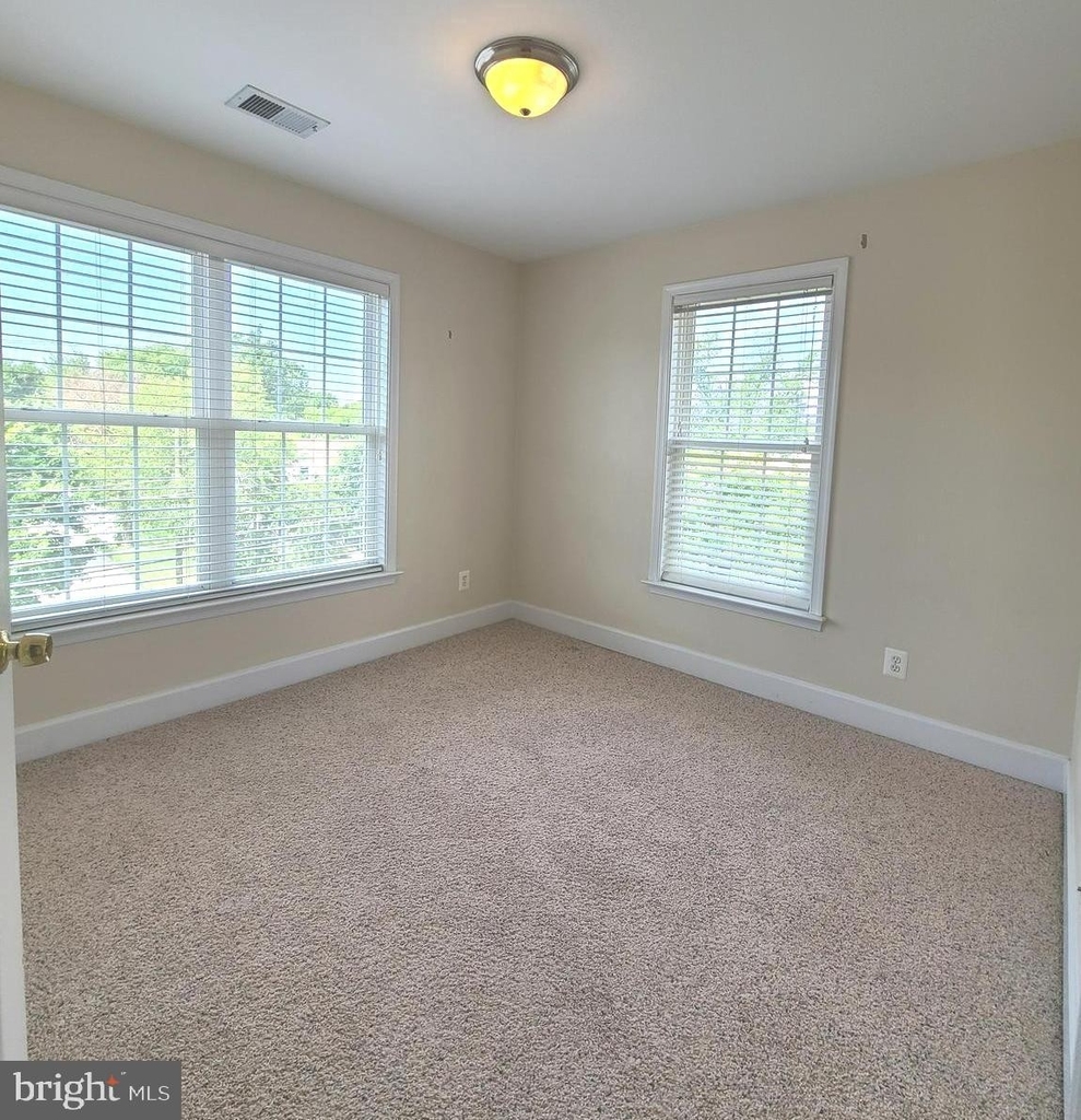 2421 Huntington Park Drive - Photo 24