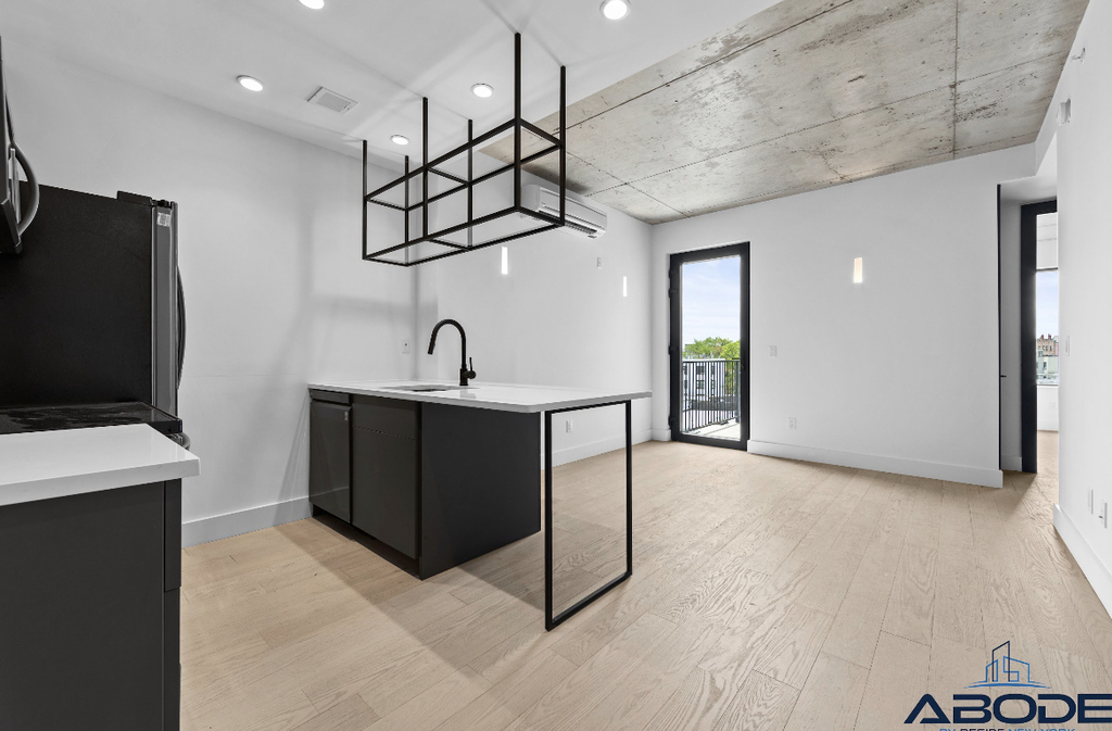 458 East 25th Street - Photo 0