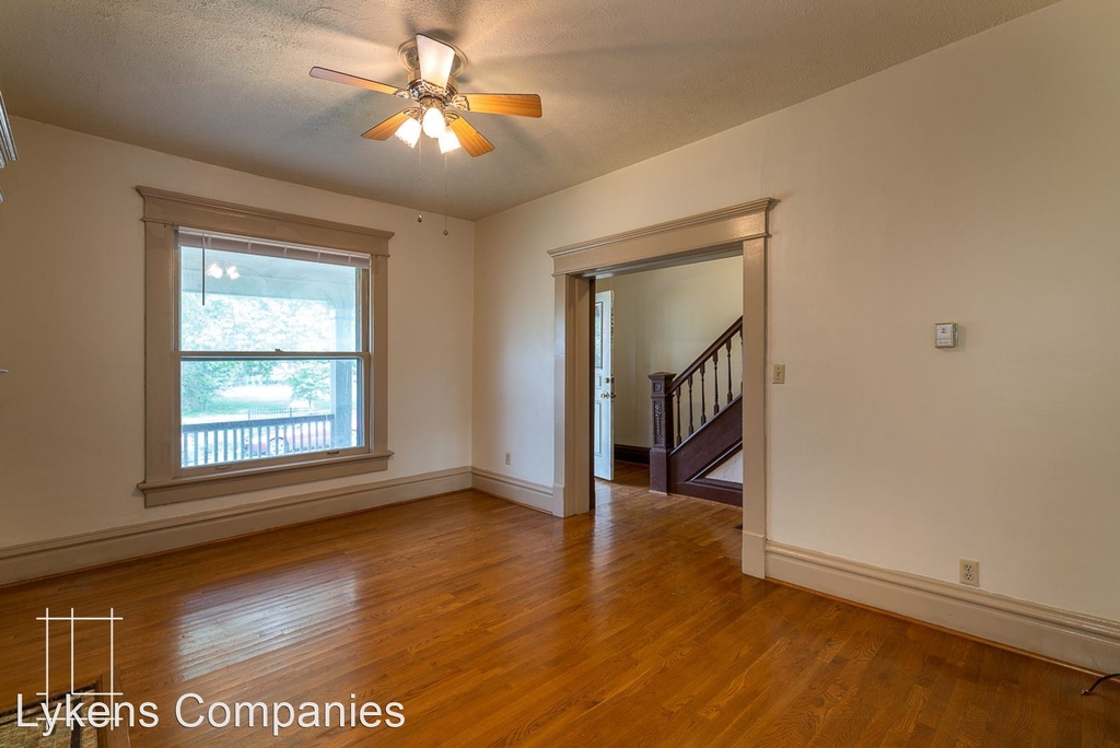 1210 Dennison Ave - Photo 5