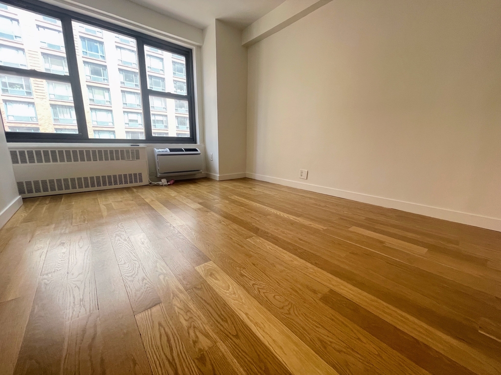 145 Fourth Avenue - Photo 2