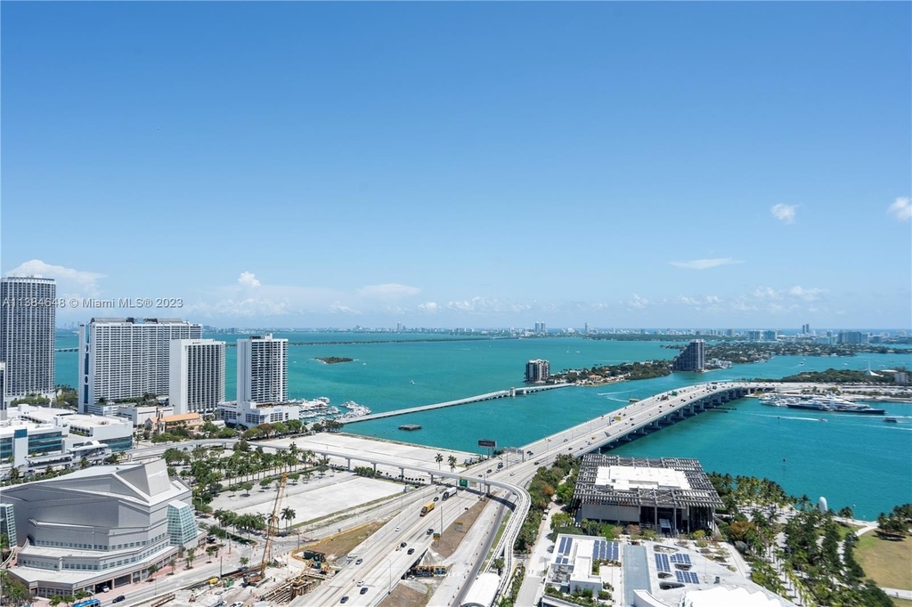 1040 Biscayne Blvd - Photo 0