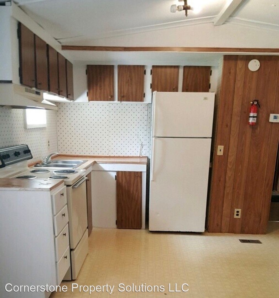 541 Cherry Ave - Photo 2