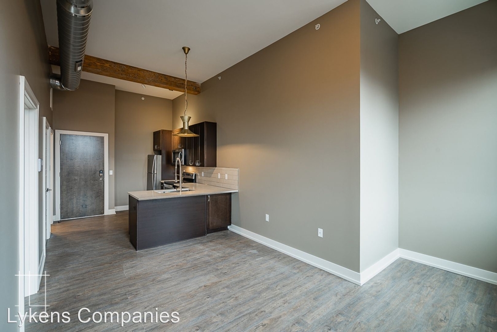 180 Detroit Ave - Photo 11