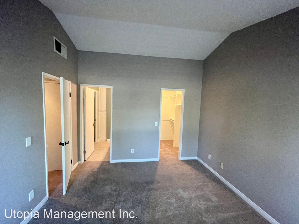 253 Gallery Way - Photo 4