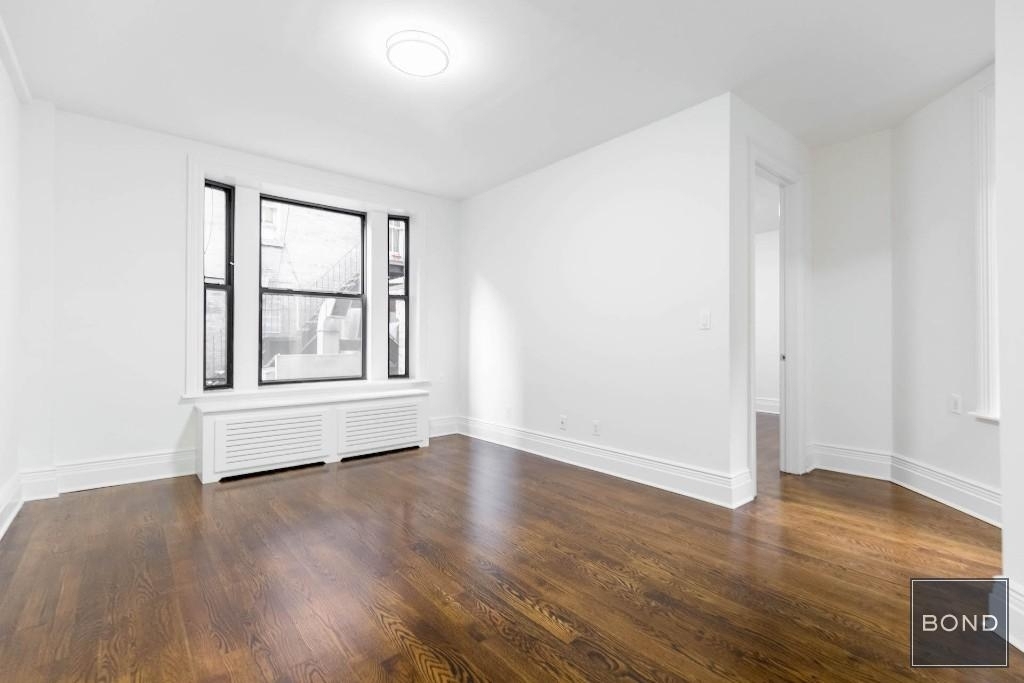 140 West 55th Street - Photo 3