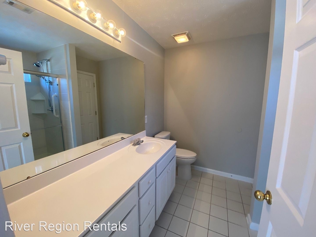 4656 Young Point Manor - Photo 25