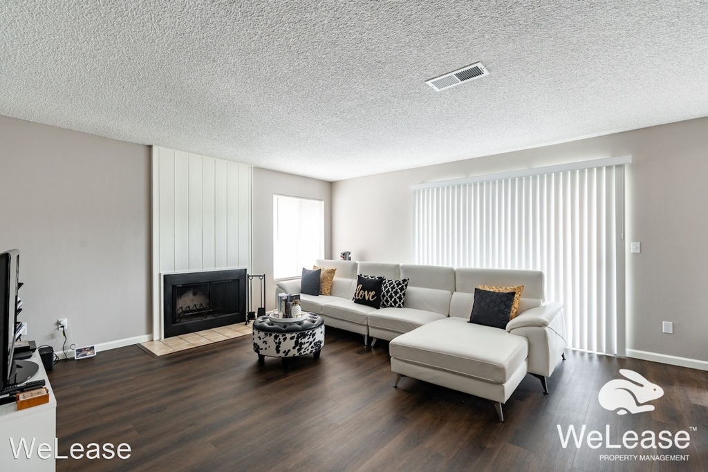 450 W Vermont Ave #904 - Photo 0