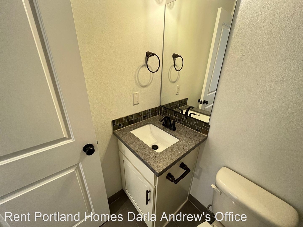 8219 Se 9th Avenue - Photo 10