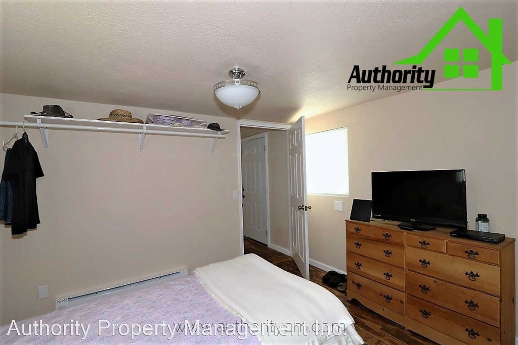 12600 Akrich Street - Photo 18