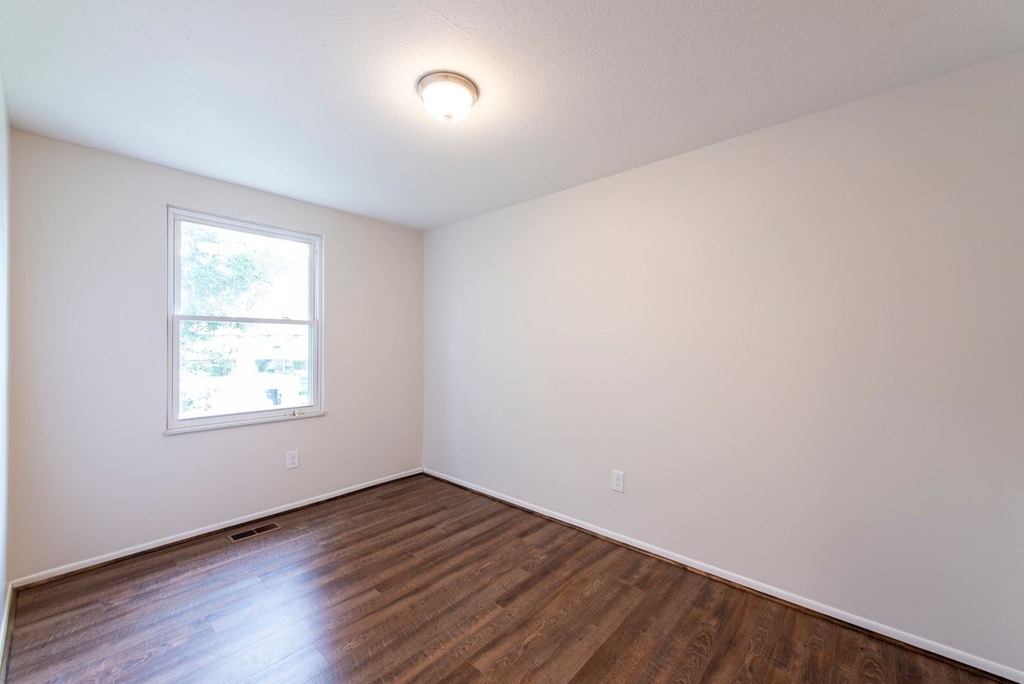 9403 Candywood Lane - Photo 14