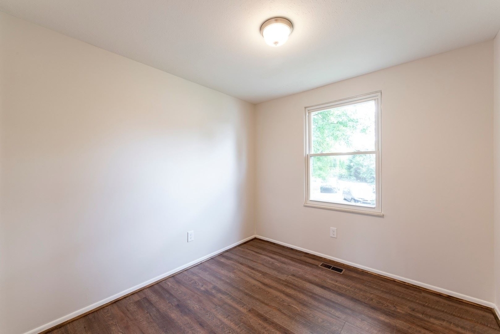 9403 Candywood Lane - Photo 12