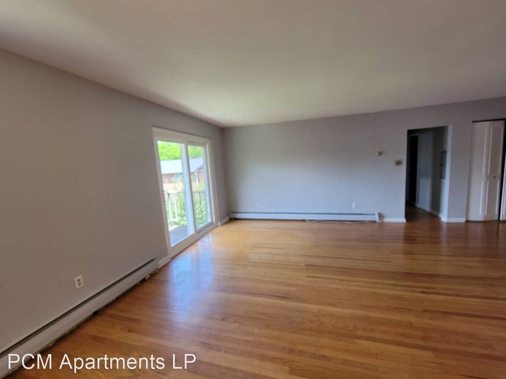 85 Lawrence Road - Photo 2