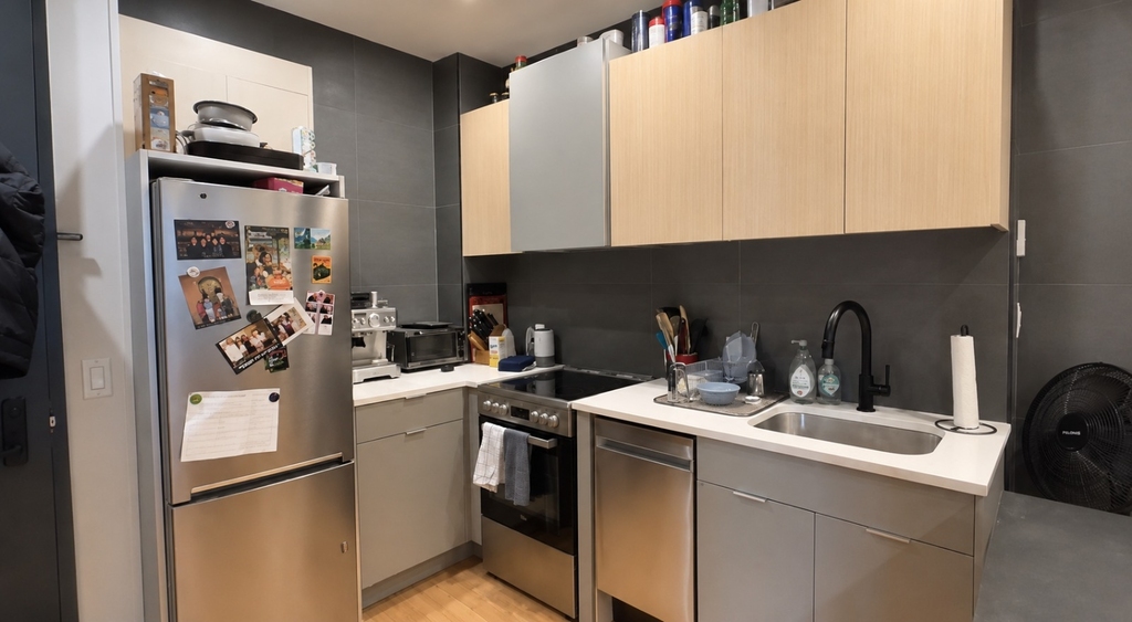 41 Skillman Avenue - Photo 1