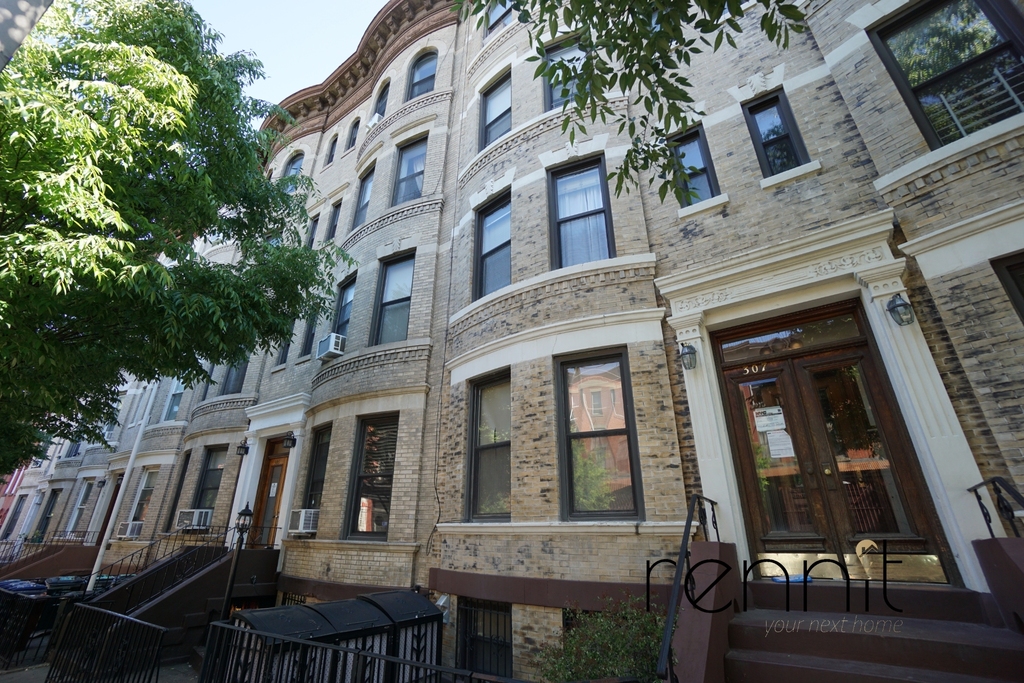 305 7th Street - Photo 2