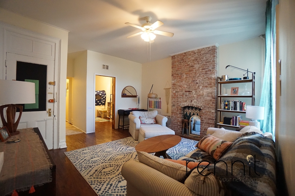 305 7th Street - Photo 0