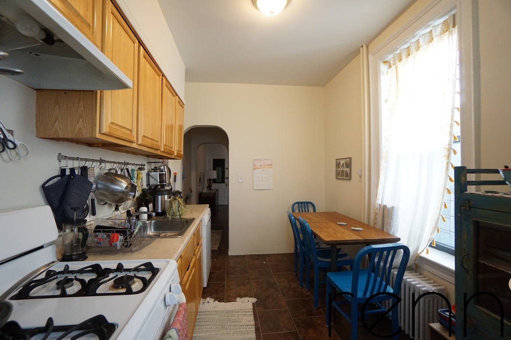 305 7th Street - Photo 10