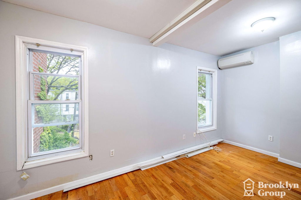 354 Lexington Avenue - Photo 6