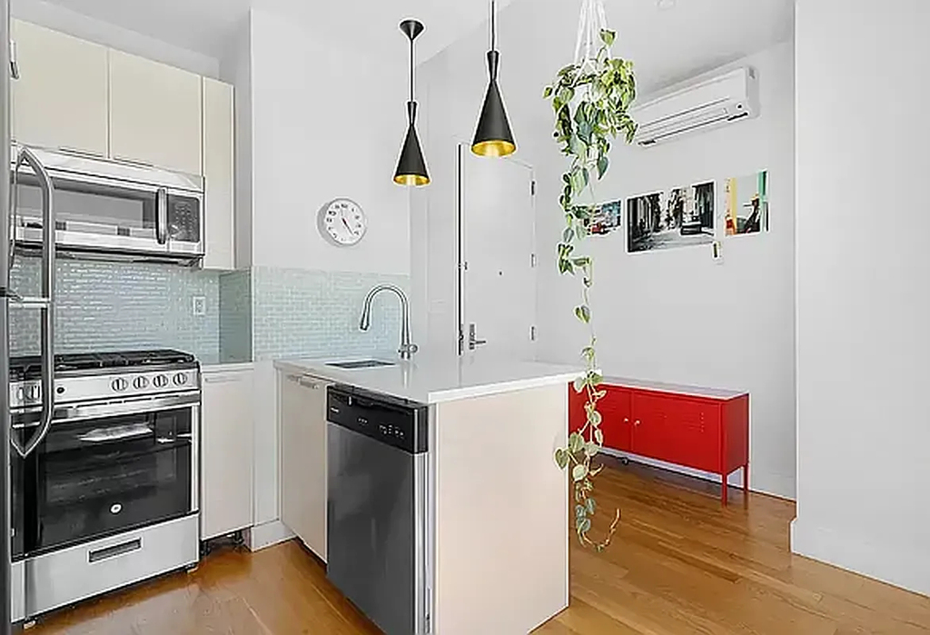 1433 Dekalb Avenue - Photo 5