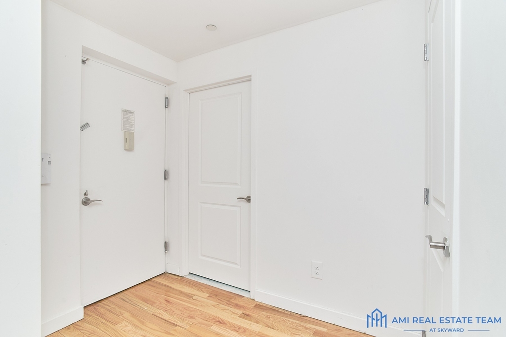 34 West 139th Street - Photo 9