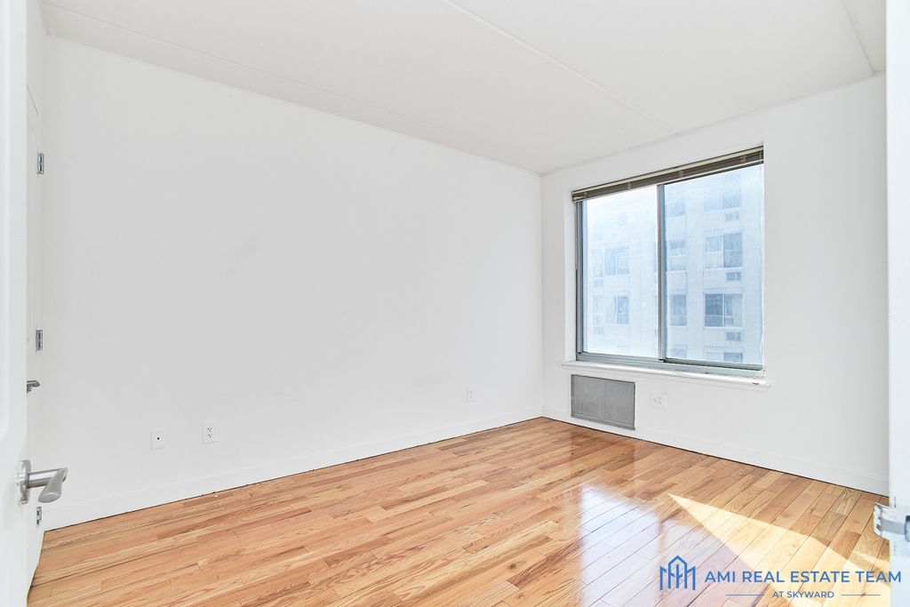 34 West 139th Street - Photo 7