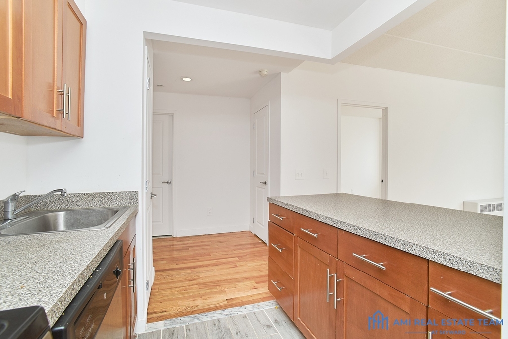 34 West 139th Street - Photo 5