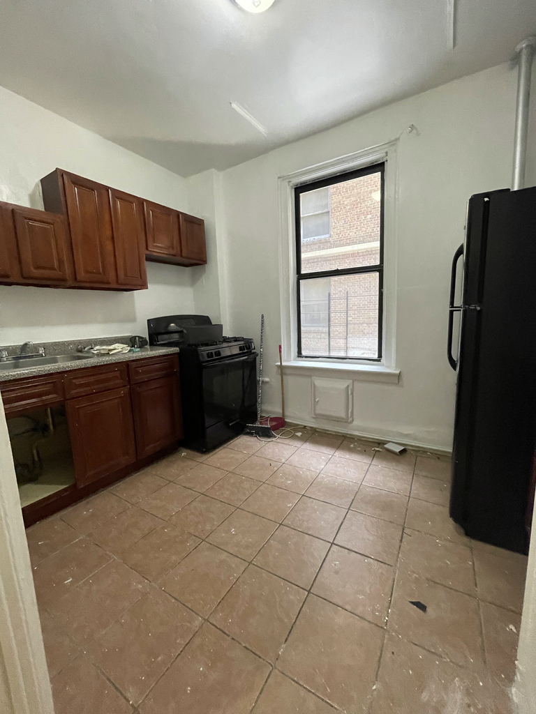 97-103 Seaman Avenue - Photo 1