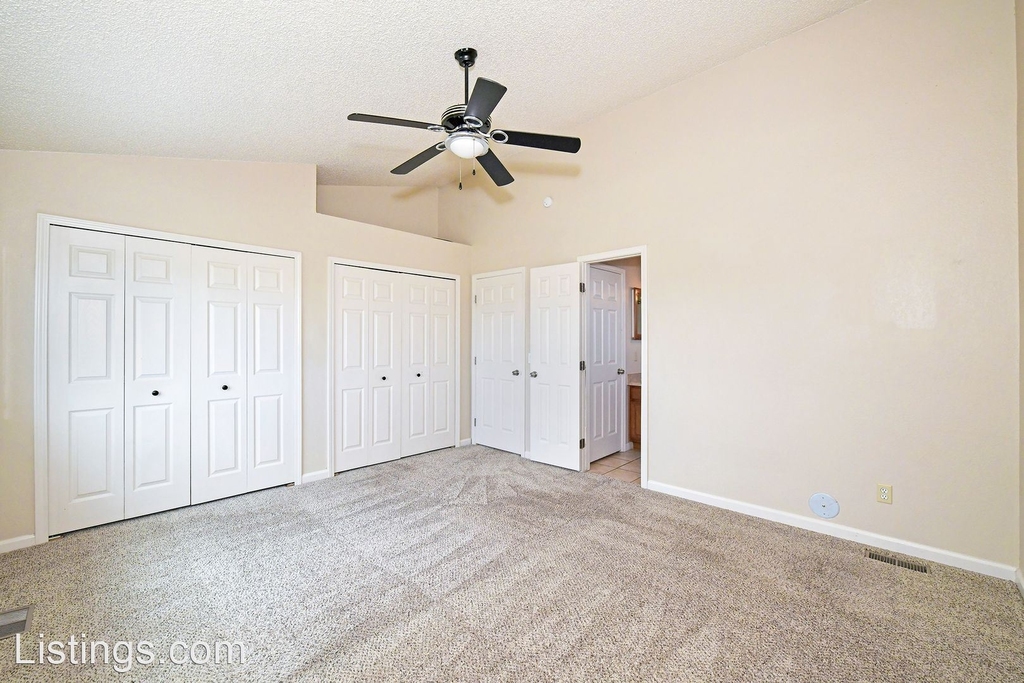 4475 Ramblewood Drive - Photo 11