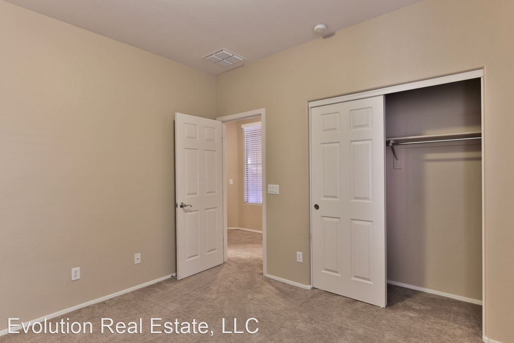 3067 E. Palmdale Ln. - Photo 15