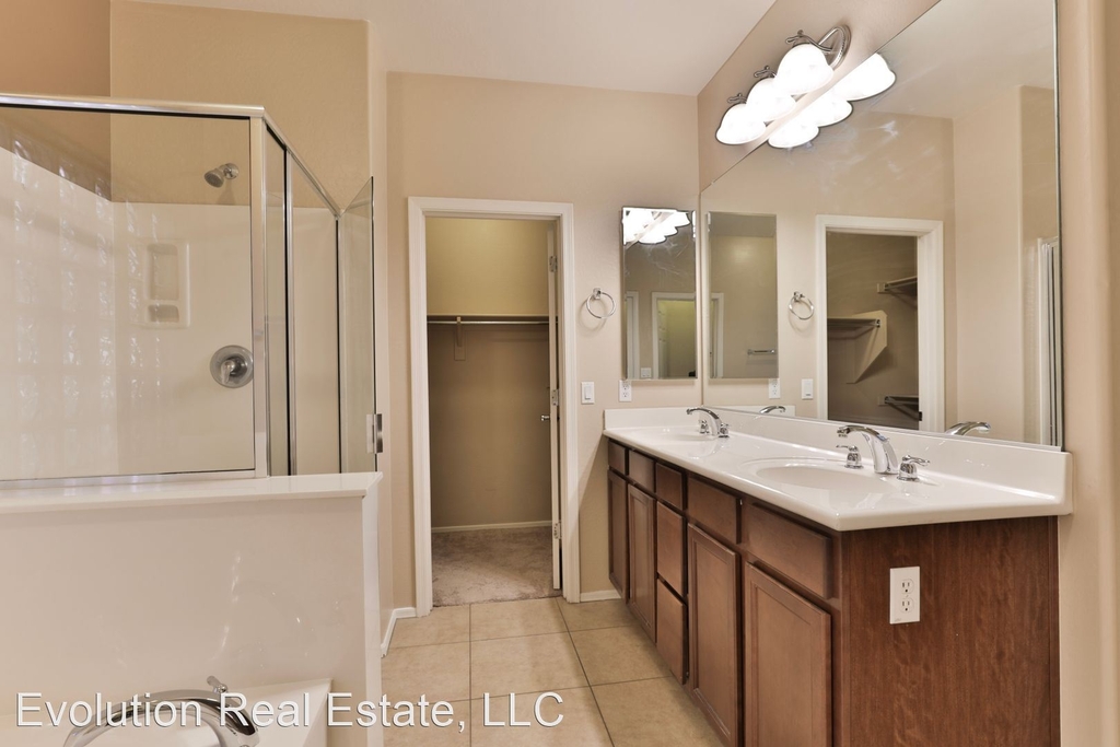 3067 E. Palmdale Ln. - Photo 22