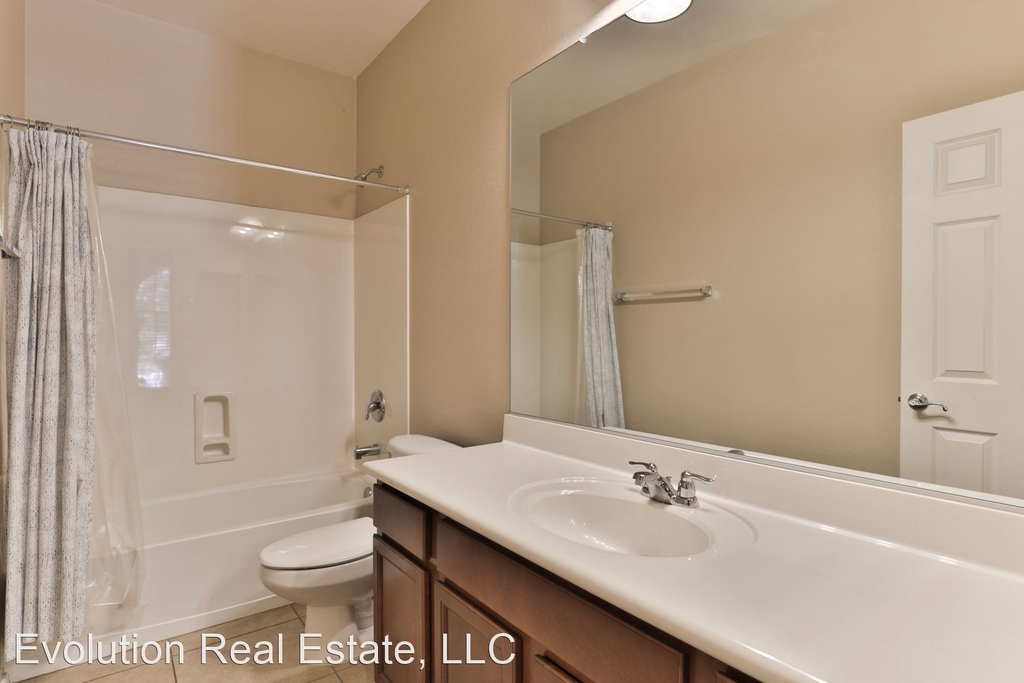 3067 E. Palmdale Ln. - Photo 13