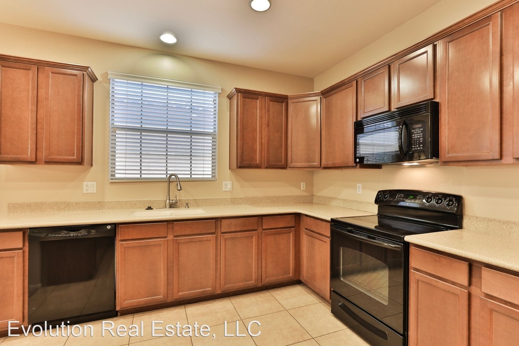 3067 E. Palmdale Ln. - Photo 10