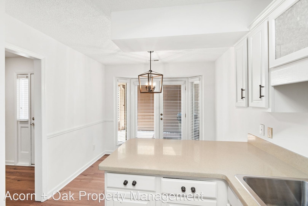 229 Hanover Place - Photo 5
