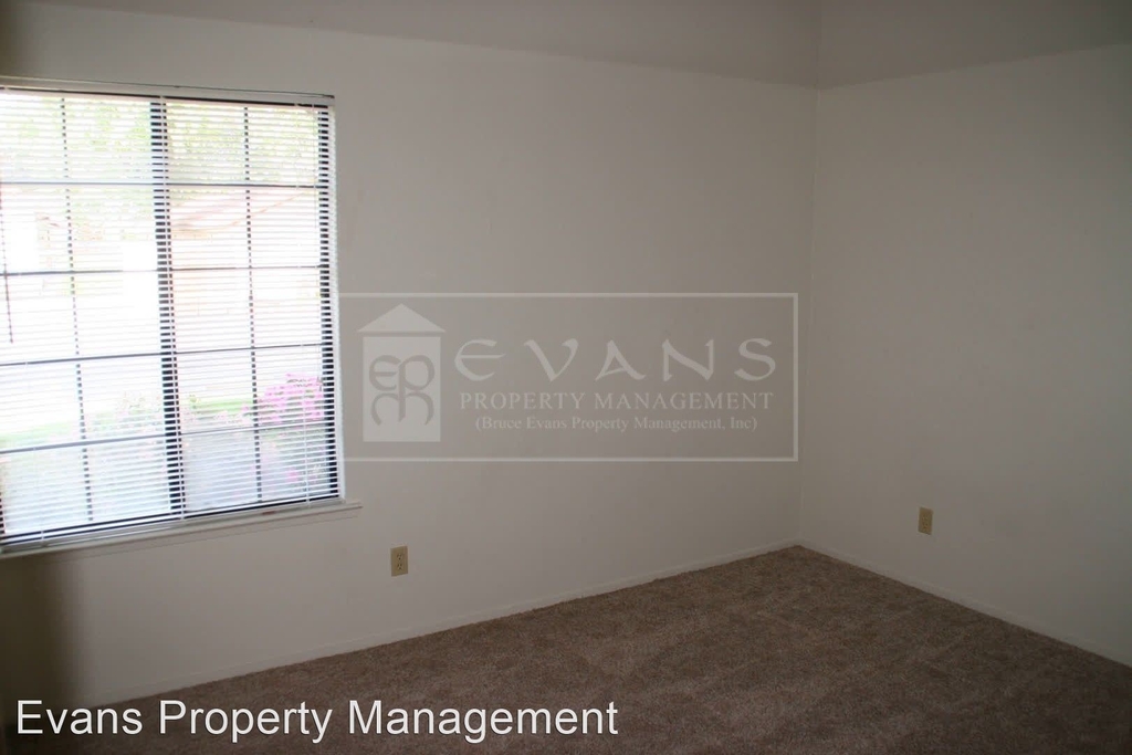 4401 W. Goshen Ave / Vmv - Photo 8